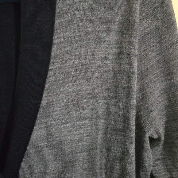 J.Crew Colorblock Gray Navy Preppy Merino Wool Blend Cardigan Sweater Size M - Picture 3 of 5